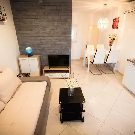 Apartment Nakic *