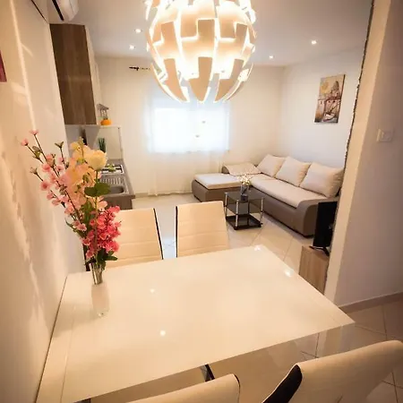 Nakic Apartment Sibenik